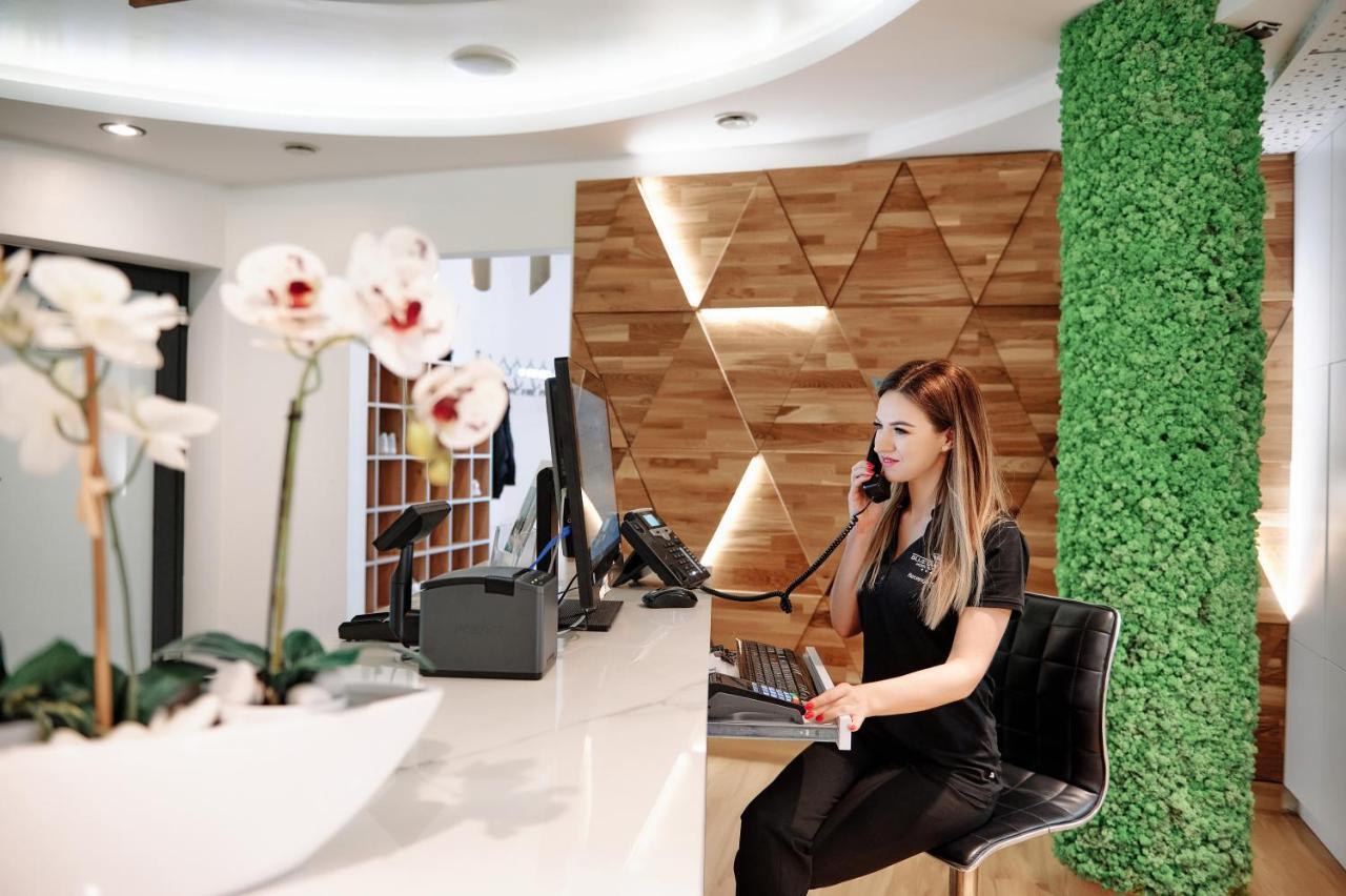 Blue Diamond Hotel Active Spa Trzebownisko 외부 사진