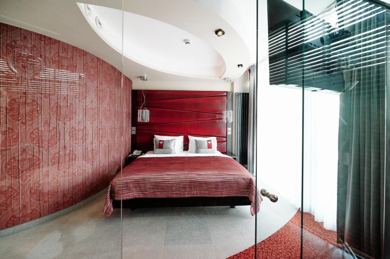 Blue Diamond Hotel Active Spa Trzebownisko 외부 사진