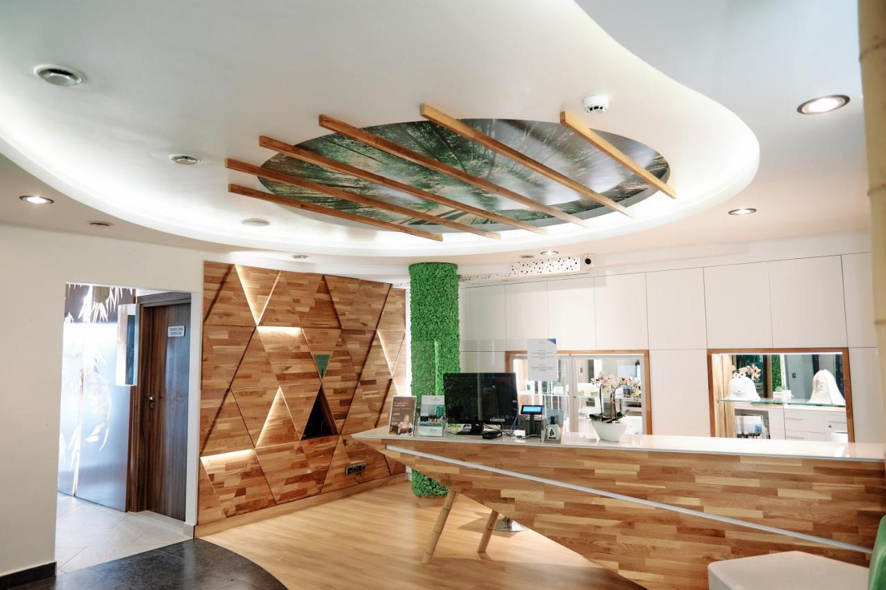 Blue Diamond Hotel Active Spa Trzebownisko 외부 사진
